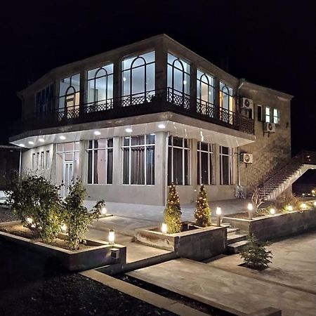 Yolyans Hotel Goris Exterior photo