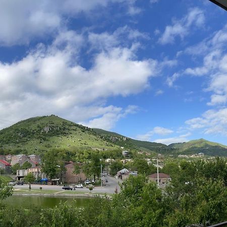 Yolyans Hotel Goris Exterior photo