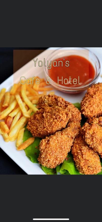 Yolyans Hotel Goris Exterior photo